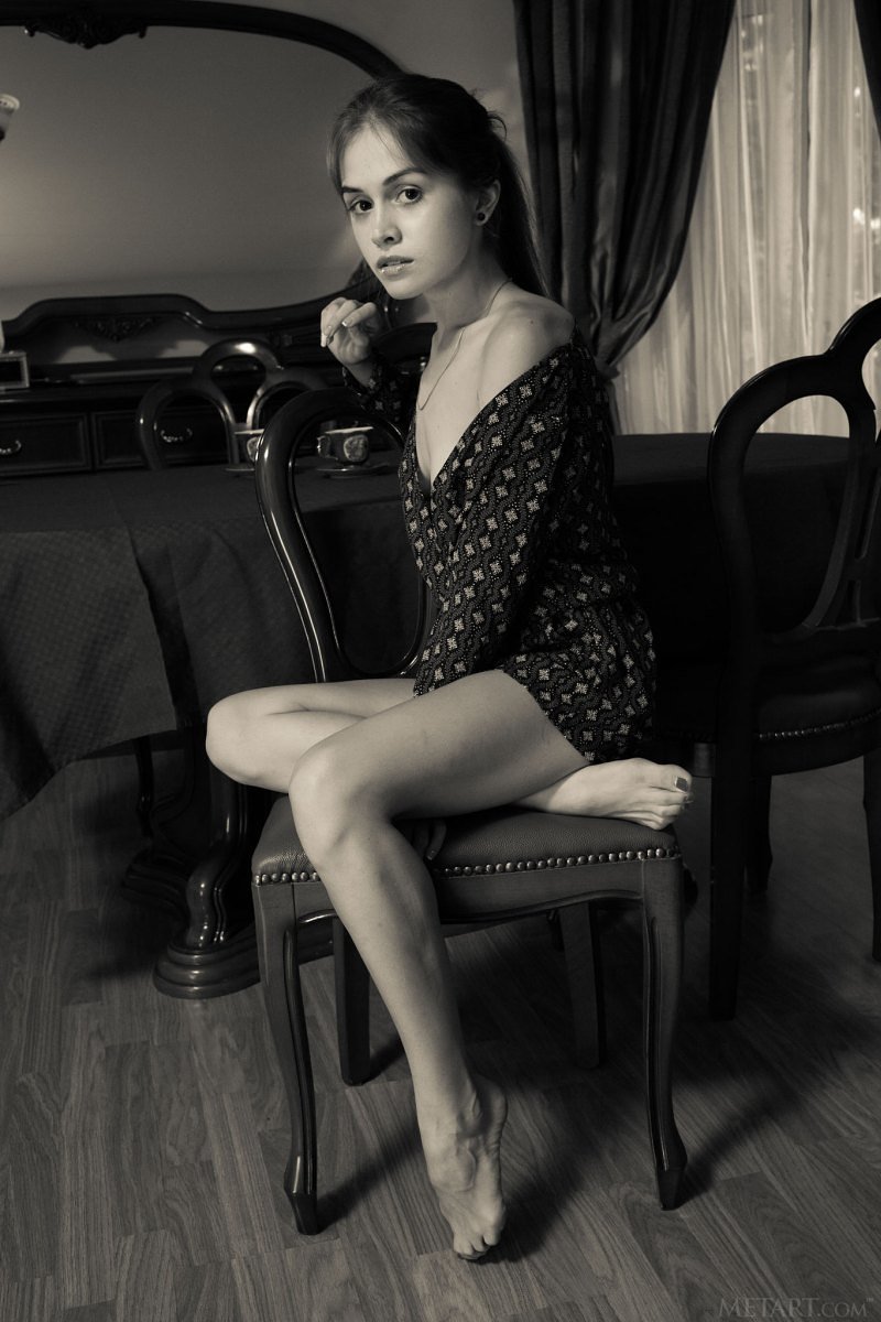 Милана, 21